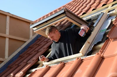 Pose de fenêtres de toit Velux à Durcet